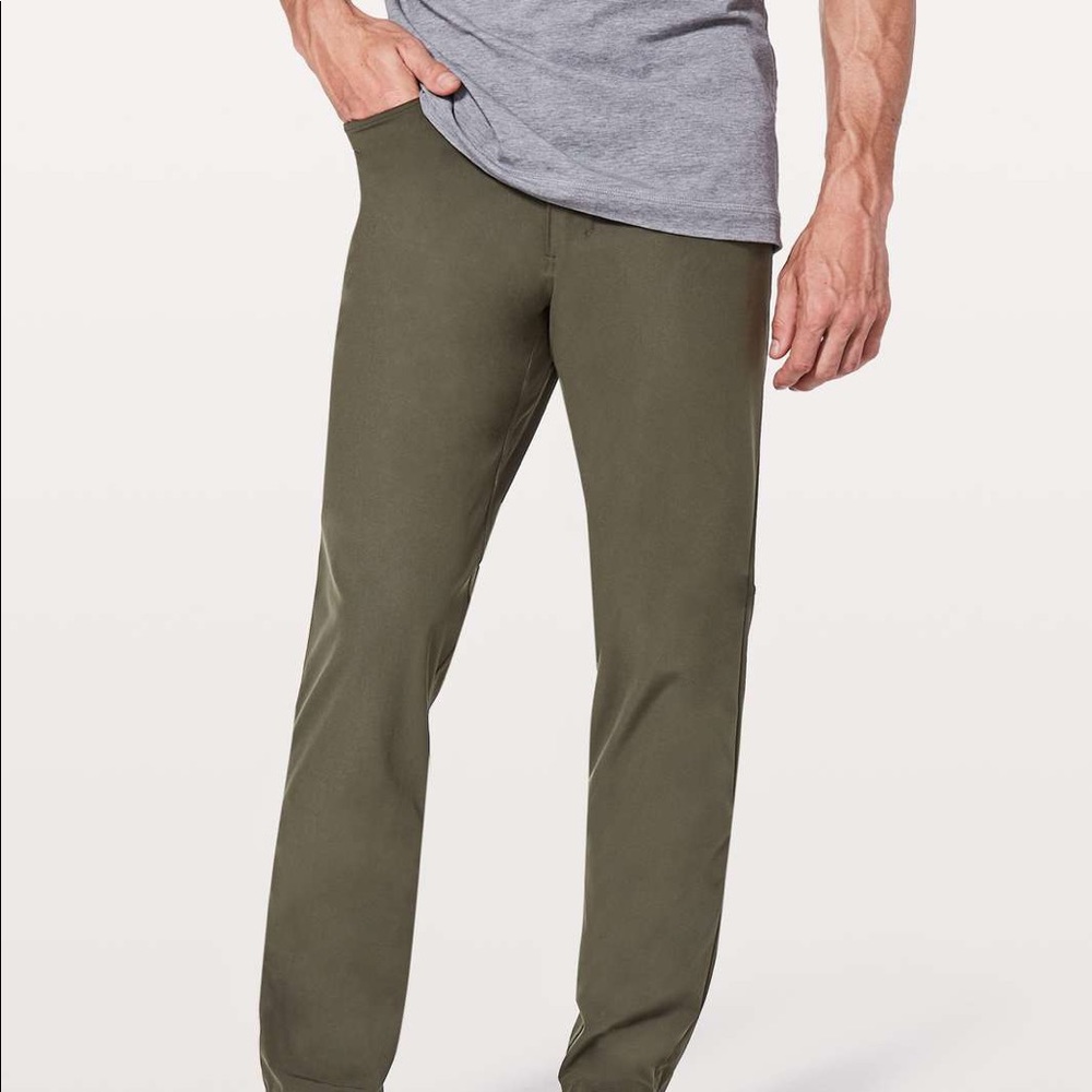Lululemon ABC Pant Classic
Dark Olive